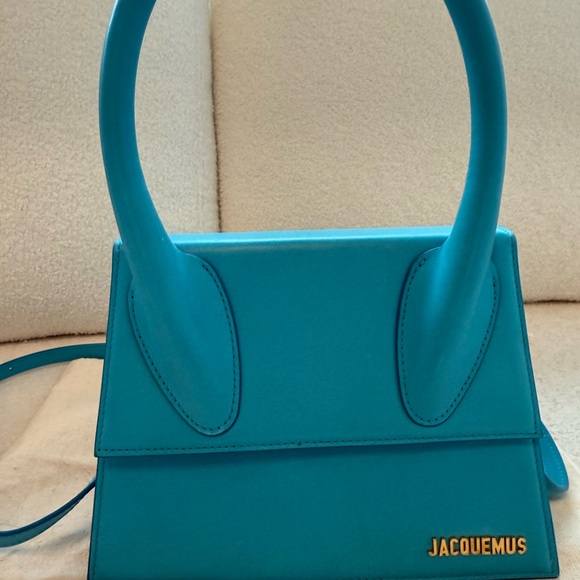 Jacquemus Blue Crossbody Bag with Structured Design - Picture 4 of 5